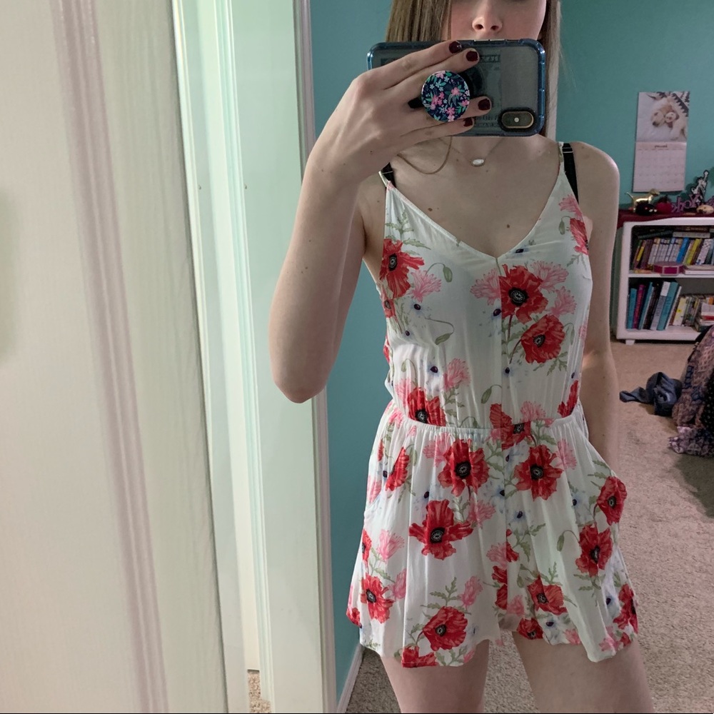 White flower romper